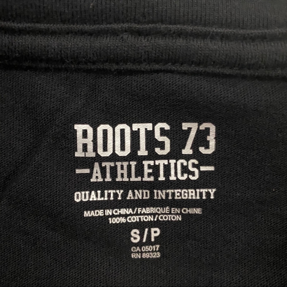 🛍3/$35🛍 Roots T-shirt with Glitter Writing - Picture 4 of 4